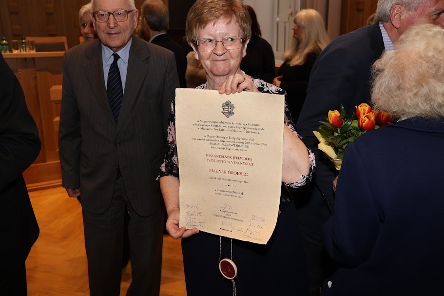 Magyar Örökség Díjat kapott a Kincskeresők magyar orokseg dij 03
